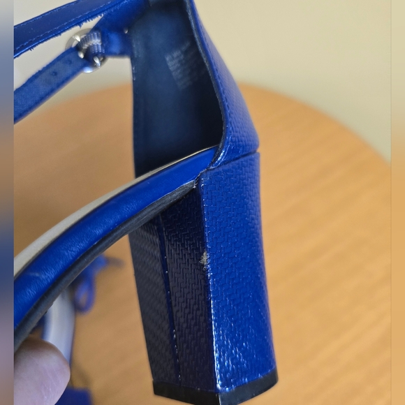 Womens Fiori size 9 royal blue dress sandals - Picture 7 of 7